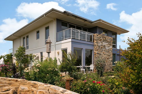 La Maison Du Vigneron B&B & Special Ocassion Dining - Broome Tourism 0