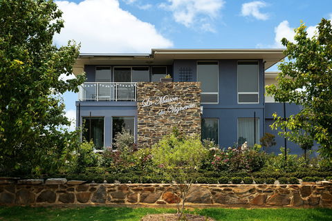 La Maison Du Vigneron B&B & Special Ocassion Dining - Broome Tourism 1