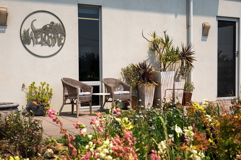 La Maison Du Vigneron B&B & Special Ocassion Dining - Broome Tourism 2