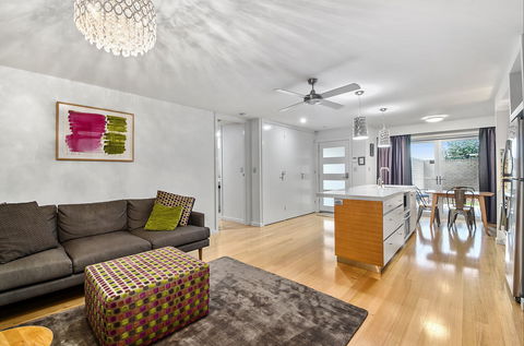 Limestone Coast Apartments - Broome Tourism 2