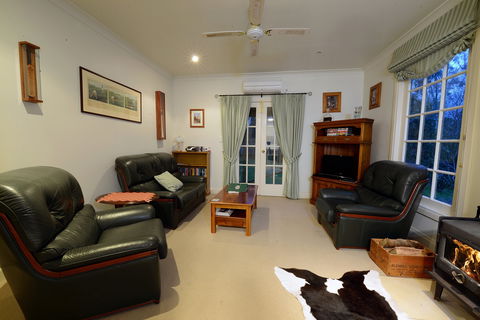 Pavilion At St Helens - Broome Tourism 1