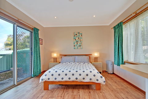Sea View Lodge - Broome Tourism 1