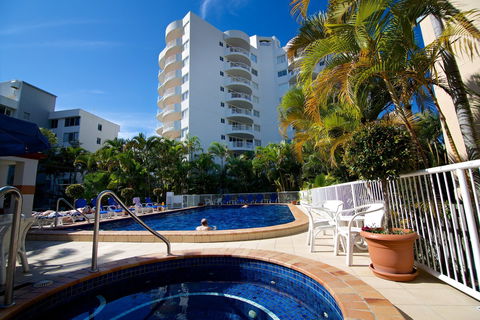 Surf Parade Resort - Broome Tourism 2