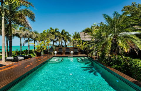 Trinity Beach Palace - Broome Tourism 2