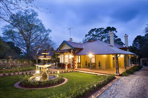 Varenna - Luxury Leura Accommodation - Broome Tourism 0