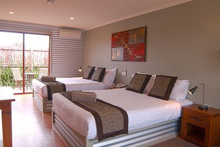 Bairnsdalemotel.com.au - Broome Tourism 8