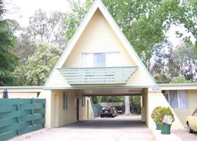 Millers Cottage Motel - Broome Tourism 1