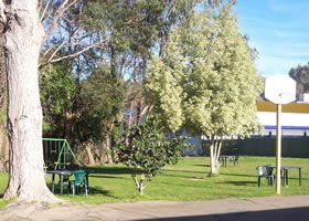 Millers Cottage Motel - Broome Tourism 2