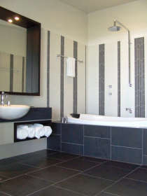 Hearns Beachside Villas - Broome Tourism 5