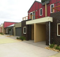 The Lakes Apartments - Broome Tourism
