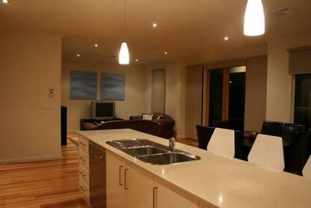 Boutique Stays - Waters Edge - Broome Tourism 4