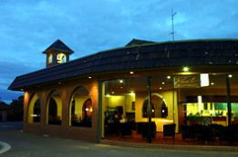 The Bell Tower Inn - Broome Tourism 0
