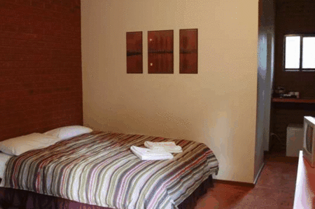The Snowline Hotel - Broome Tourism 1