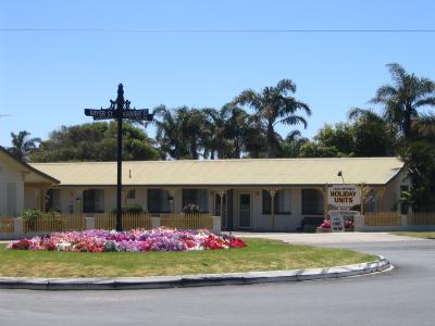 Lakes Entrance Holiday Units - Broome Tourism 0
