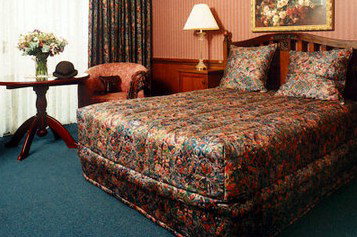 Clifton Lodge - Broome Tourism 5