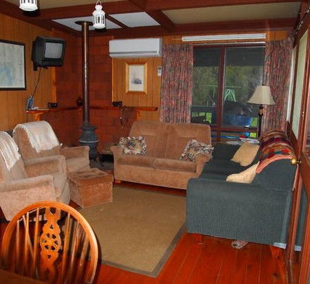 Lyle Hill Accommodation - Broome Tourism 0