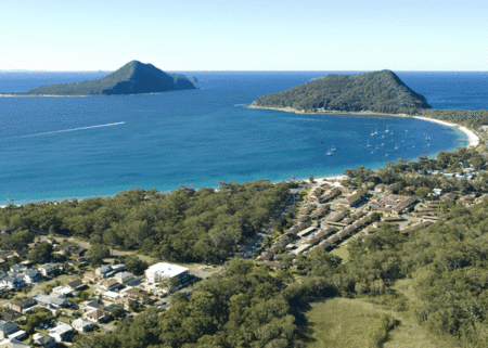 Shoal Bay Beachclub Apartments - thumb 0
