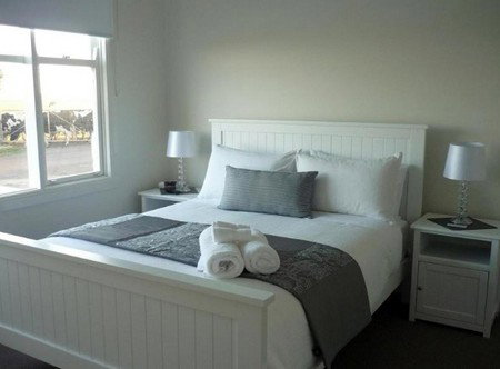 Calgary House & Cottage Accommodation - Broome Tourism 1