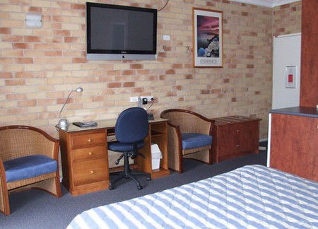 Yamba Beach Motel - Broome Tourism 3