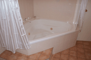 Burke  Wills Motor Inn - Broome Tourism