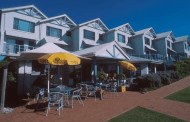 Breakers Apartments Mollymook - Broome Tourism