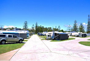 Scarborough Holiday Village - Broome Tourism 3