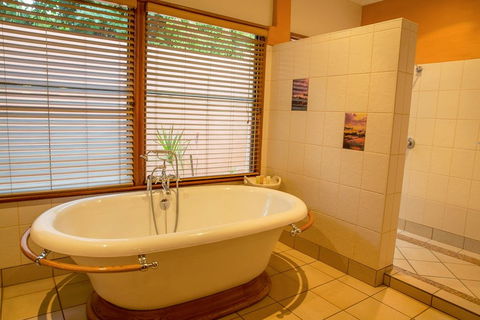 Bali Hai Resort - Broome Tourism 5