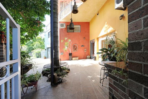 Rooftops Bed & Breakfast - Broome Tourism 1