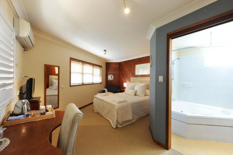 Rooftops Bed & Breakfast - Broome Tourism 2