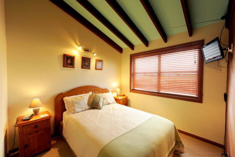 Rooftops Bed & Breakfast - Broome Tourism 4