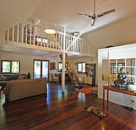Acacia Dreaming At Light On Retreat - Broome Tourism