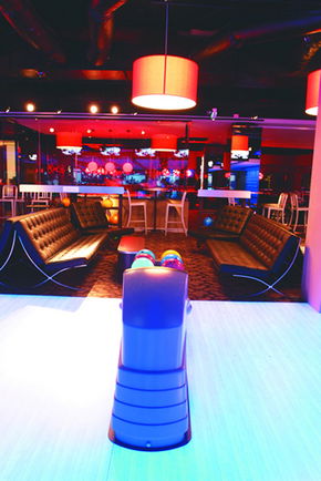 Strike Bowling Bar - King Street Wharf - Broome Tourism 3