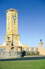 Fremantle War Memorial - Broome Tourism 0