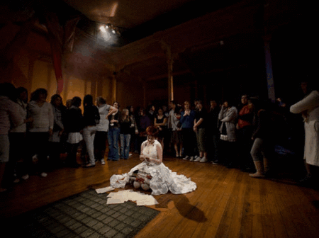 Zen Zen Zo Physical Theatre - Broome Tourism 2