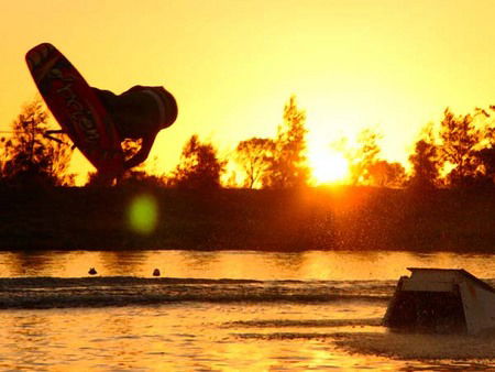Bonney's WA Water Ski Park - Broome Tourism 0