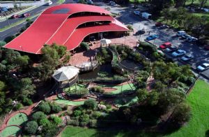 Spring Park Golf - Broome Tourism 3