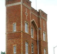 Barracks Archway - Broome Tourism