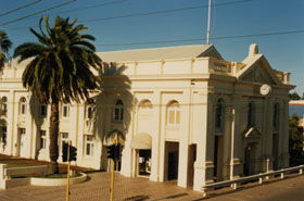 Geraldton Regional Art Gallery - Broome Tourism 0