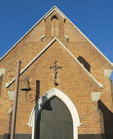 Stirling Square - Broome Tourism 0