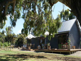  Broome Tourism