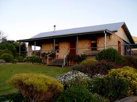 Tim Gramp Wines - Broome Tourism 0