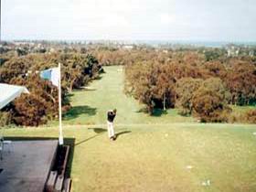 Victor Harbor Golf Club - Broome Tourism 0