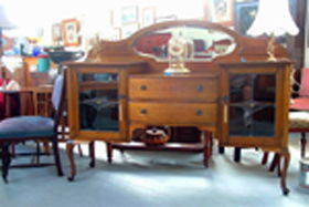 Ring Road Antique Centre - Broome Tourism 0