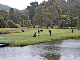 Penguin Golf Course - Broome Tourism 0