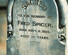 Stuart Town Cemetery - Broome Tourism 0