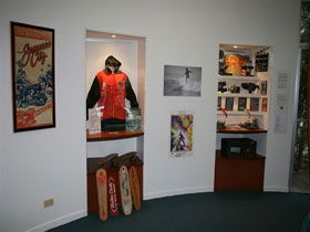 Surf World Gold Coast - Broome Tourism 0