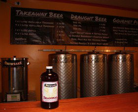 Brewbake At The Big Pineapple - Broome Tourism 0