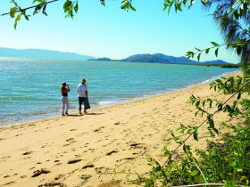Bushland Beach QLD Broome Tourism