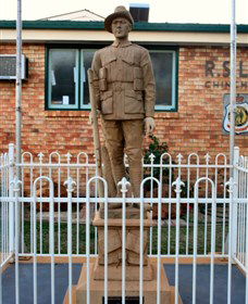 Soldier Statue Memorial, Chinchilla - Broome Tourism 0
