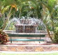 Bauer and Wiles Memorial Fountain - Broome Tourism